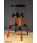 Banqueta madera regulable para mesada o barra